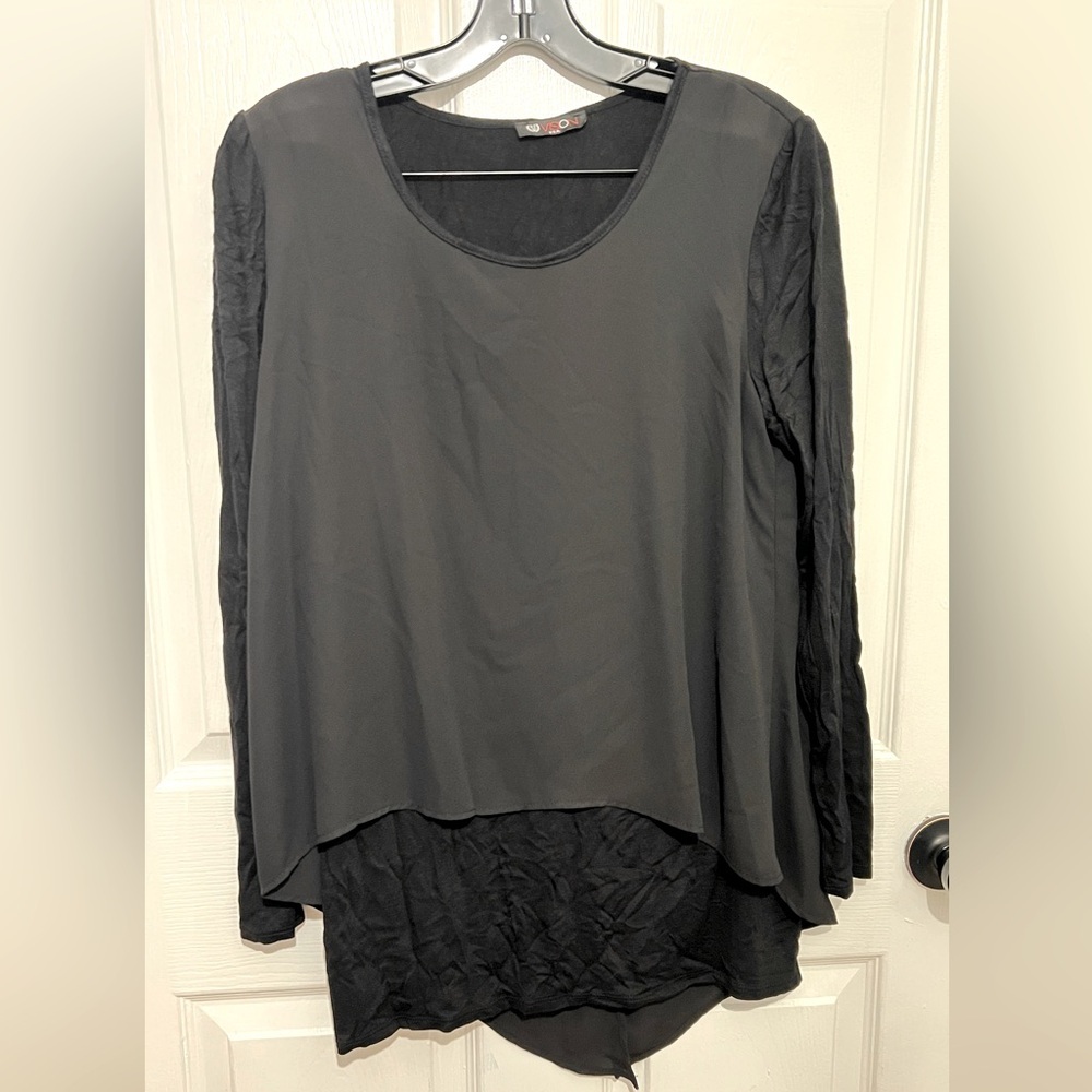 VISION USA Women’s Black Mixed Media Scoop Neck Long Sleeve Layered Look Top